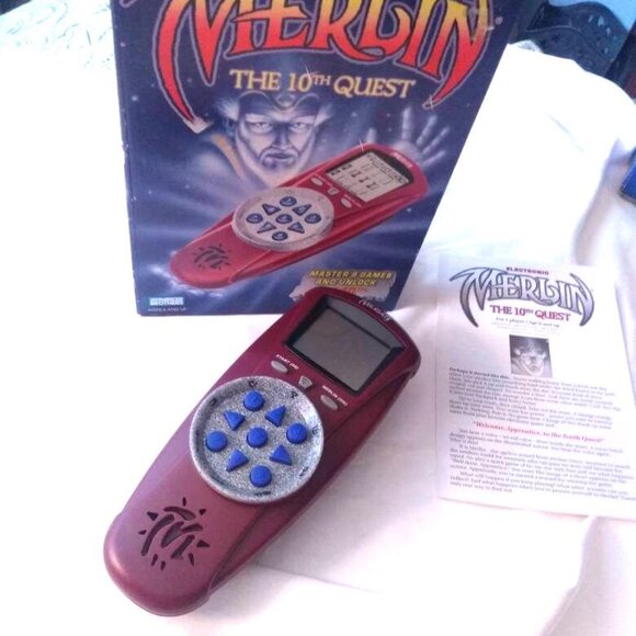 Merlin Quest The 10th Quest 1996 Vintage Antique by Parker Brothers Age 6 + - Picture 9 of 9